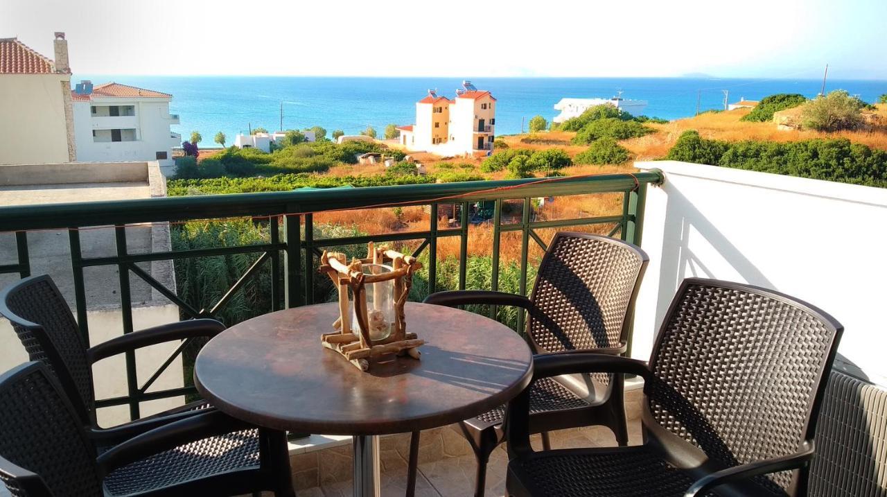 Irides Apartments Megalochori  Εξωτερικό φωτογραφία