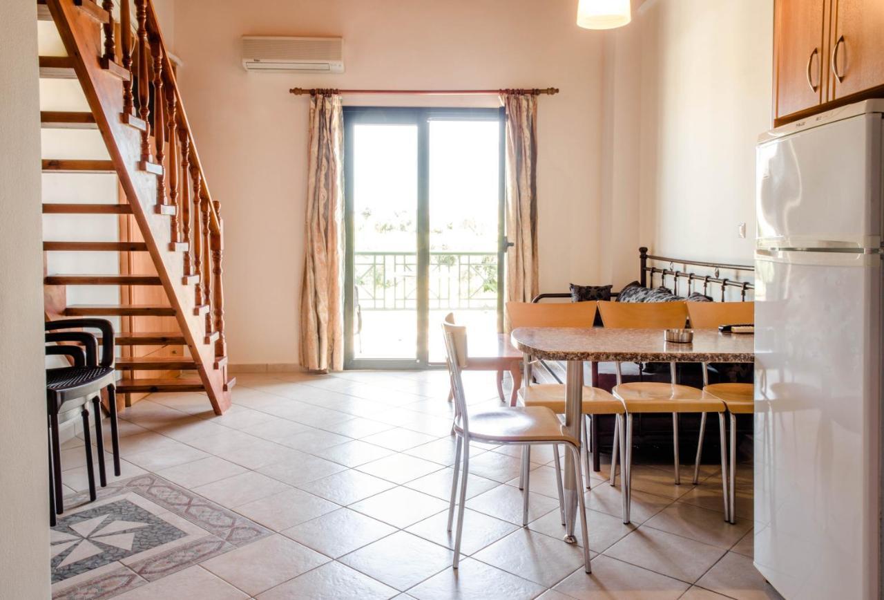 Irides Apartments Megalochori  Εξωτερικό φωτογραφία
