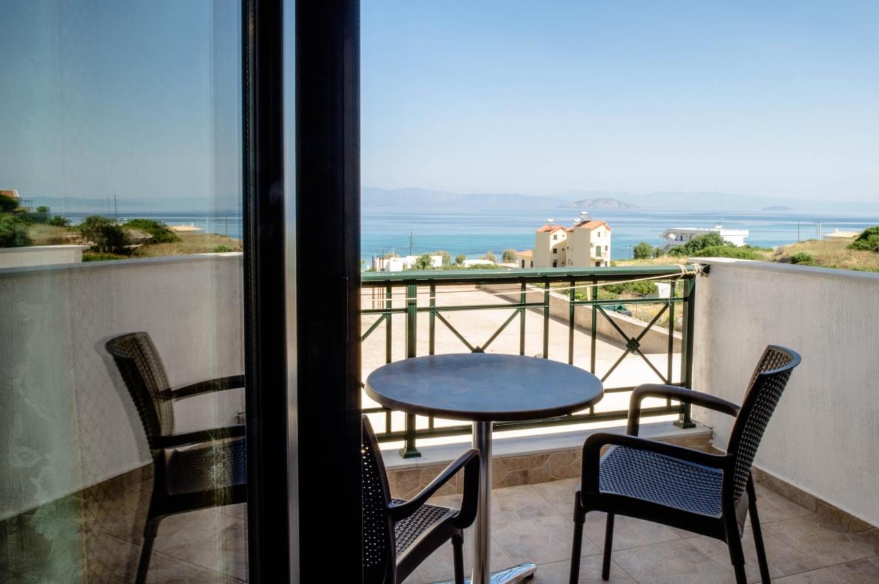 Irides Apartments Megalochori  Εξωτερικό φωτογραφία