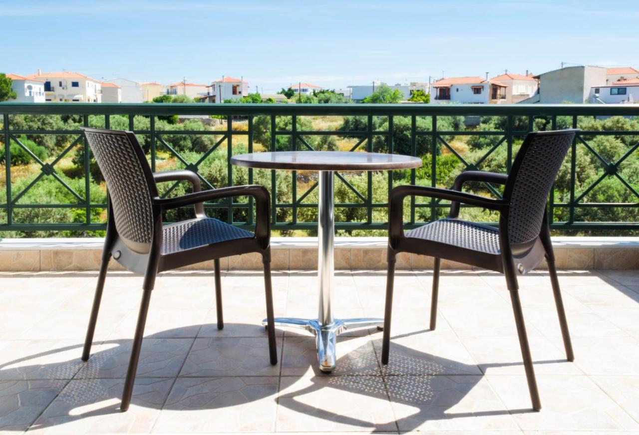 Irides Apartments Megalochori  Εξωτερικό φωτογραφία