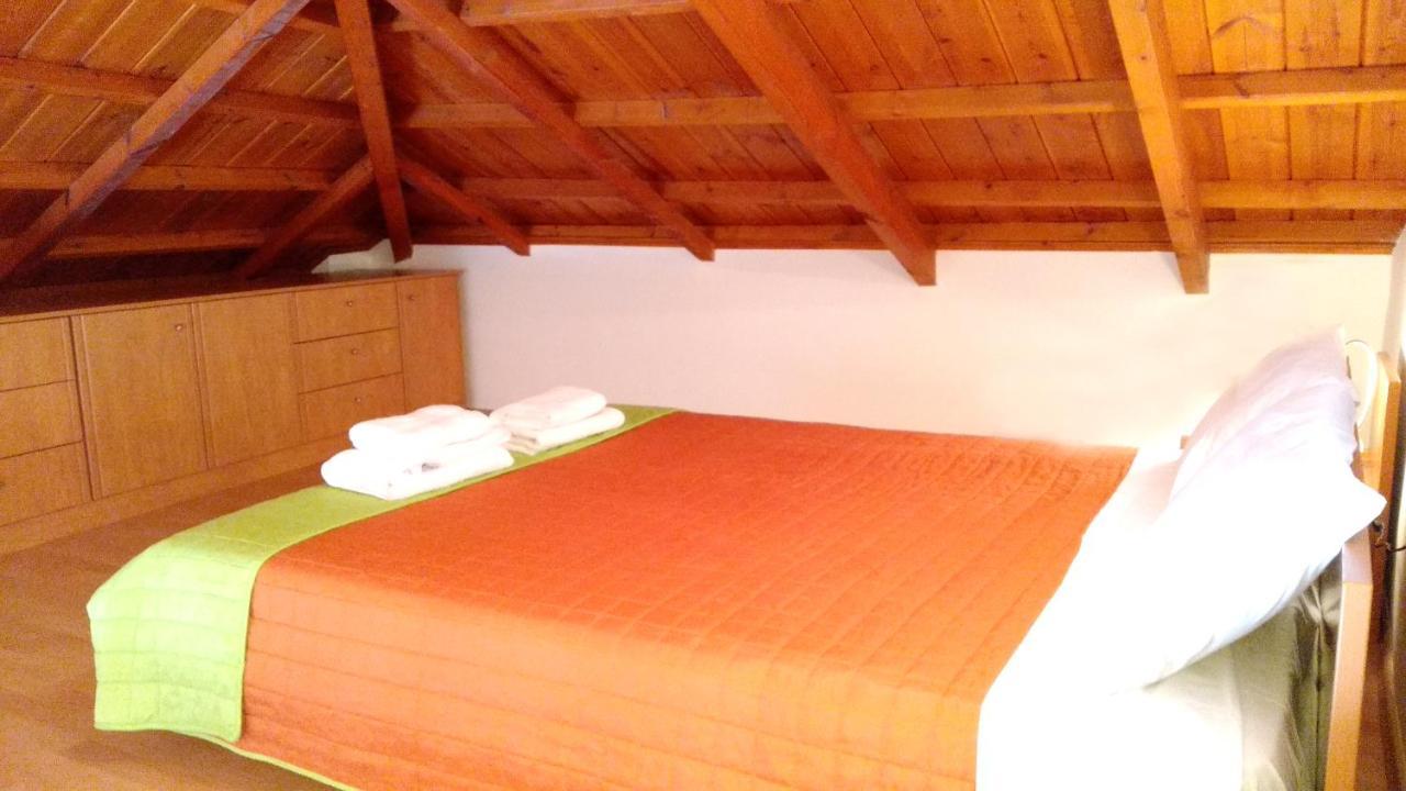 Irides Apartments Megalochori  Εξωτερικό φωτογραφία