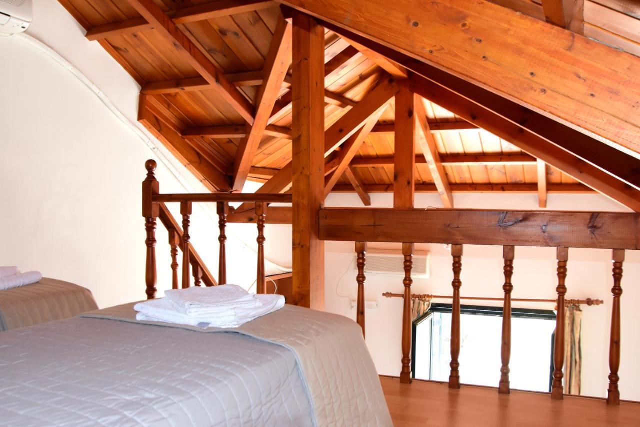 Irides Apartments Megalochori  Εξωτερικό φωτογραφία
