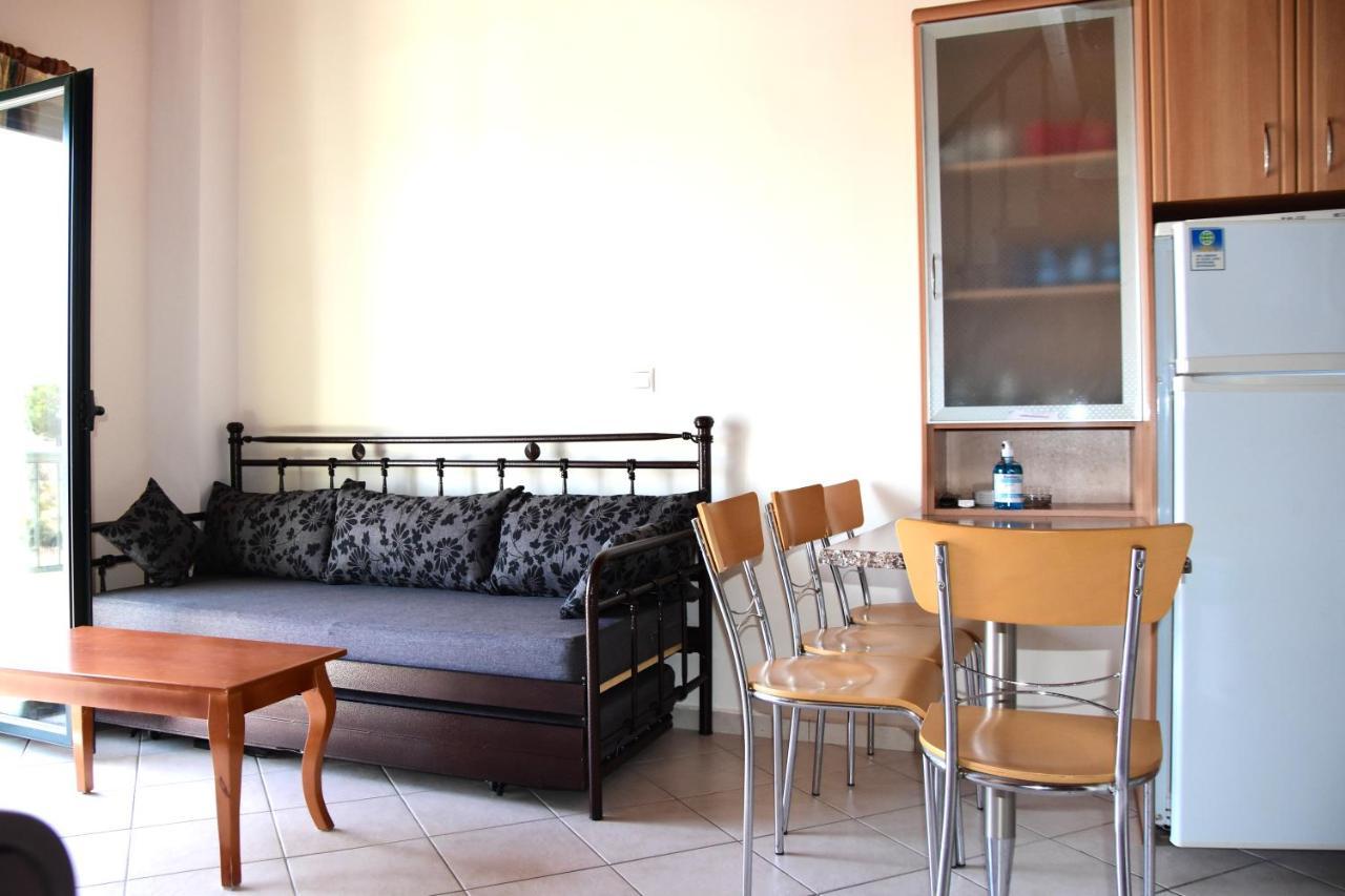 Irides Apartments Megalochori  Εξωτερικό φωτογραφία