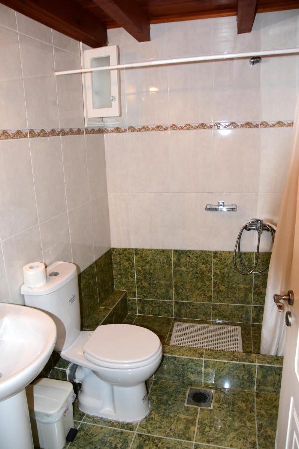 Irides Apartments Megalochori  Εξωτερικό φωτογραφία