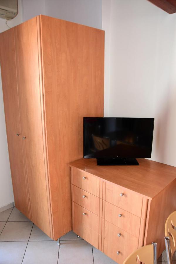 Irides Apartments Megalochori  Εξωτερικό φωτογραφία