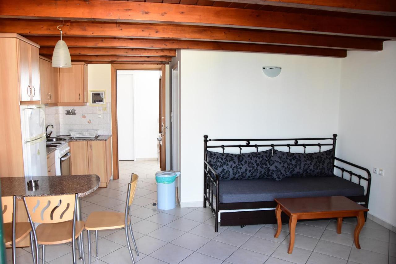 Irides Apartments Megalochori  Εξωτερικό φωτογραφία