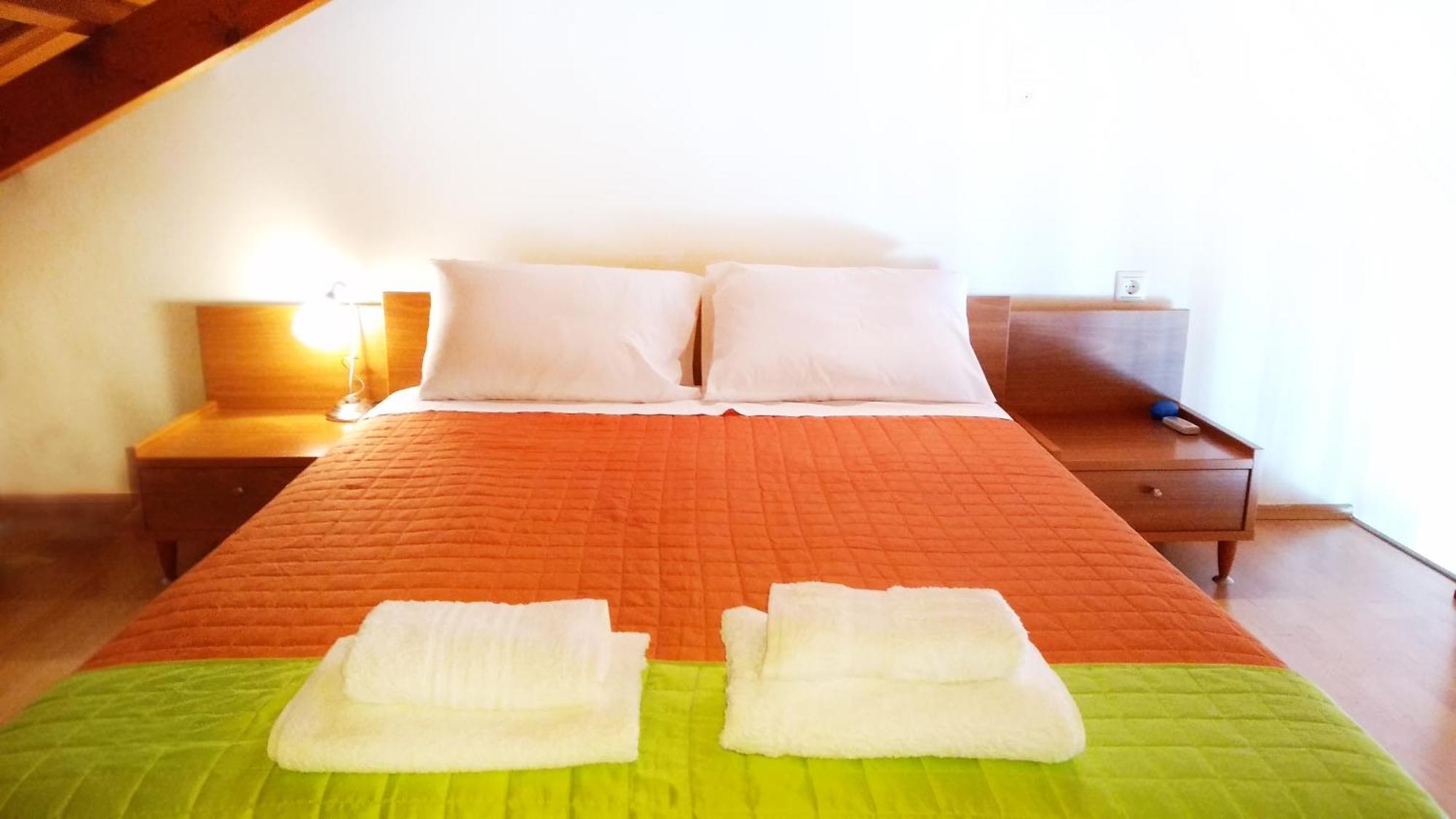 Irides Apartments Megalochori  Εξωτερικό φωτογραφία